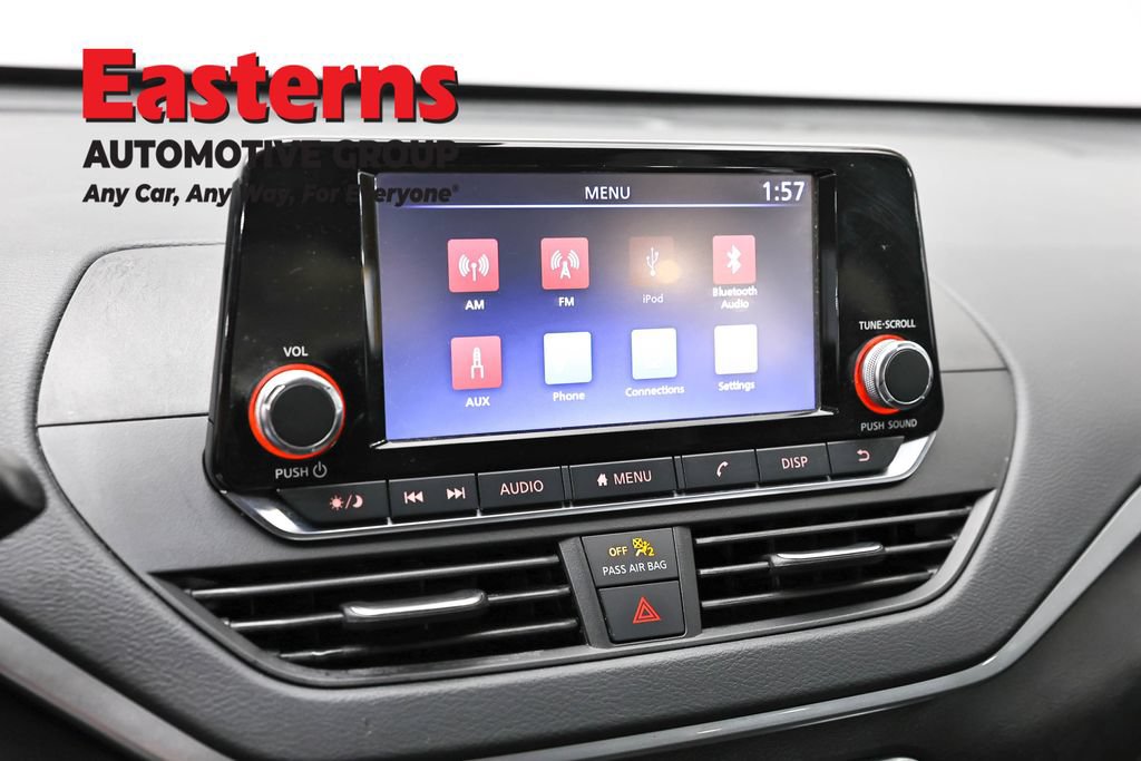 Used 2024 Nissan Altima 2.5 S FWD image 18
