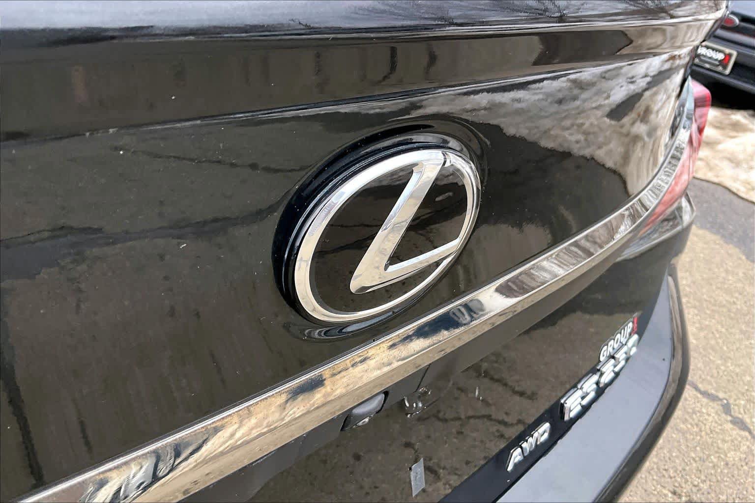 Used 2021 Lexus ES 250 F Sport w/ Accessory Package 2 image 30