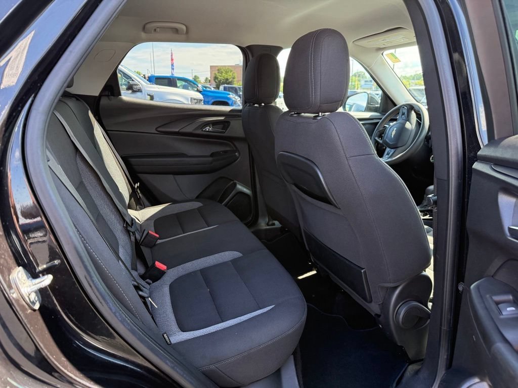Used 2023 Chevrolet TrailBlazer LT AWD/4WD image 10