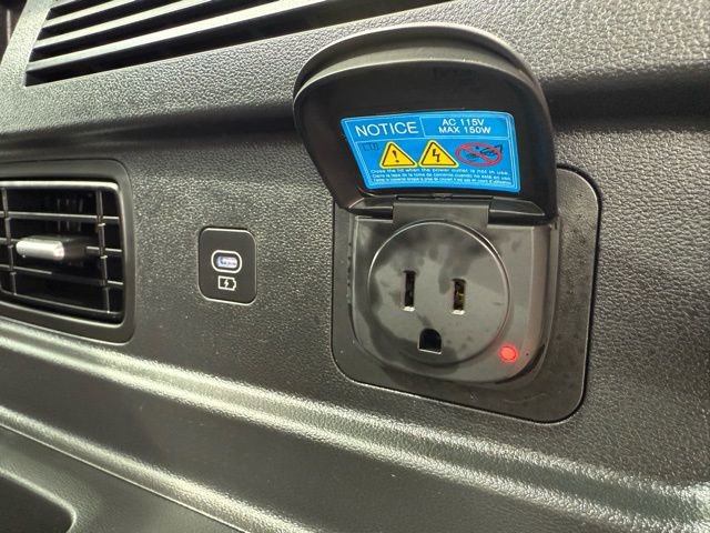 Used 2025 Hyundai Santa Fe Limited image 14