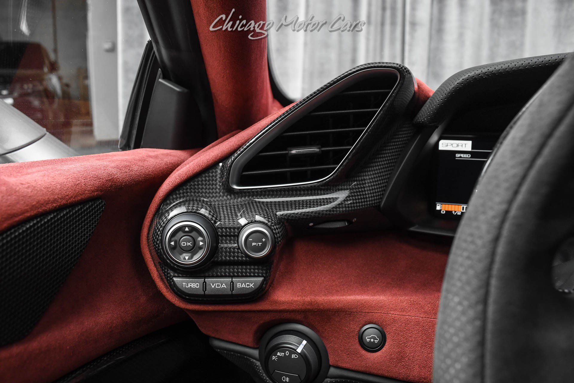 Used 2019 Ferrari 488 Pista Coupe RWD image 12
