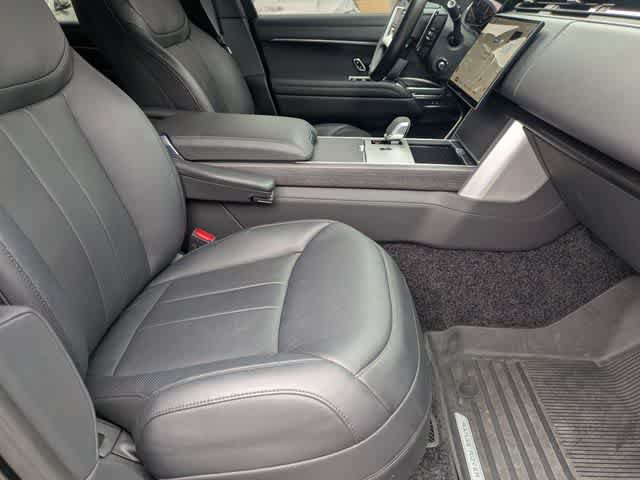 Used 2025 Land Rover Range Rover SE AWD/4WD image 20