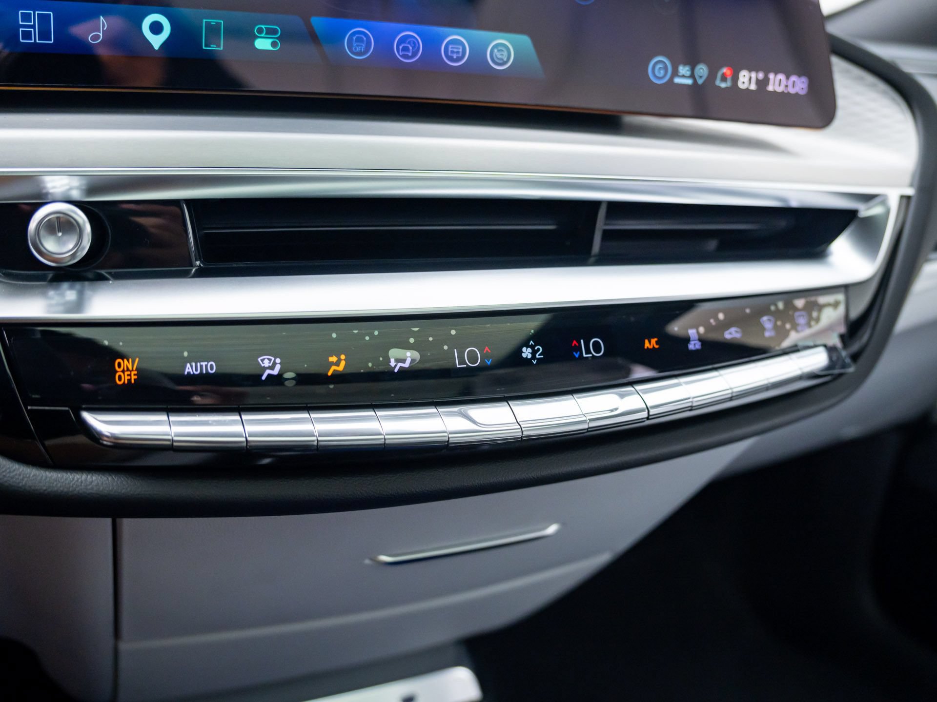 New 2027 Cadillac Lyriq Premium Sport AWD/4WD image 27