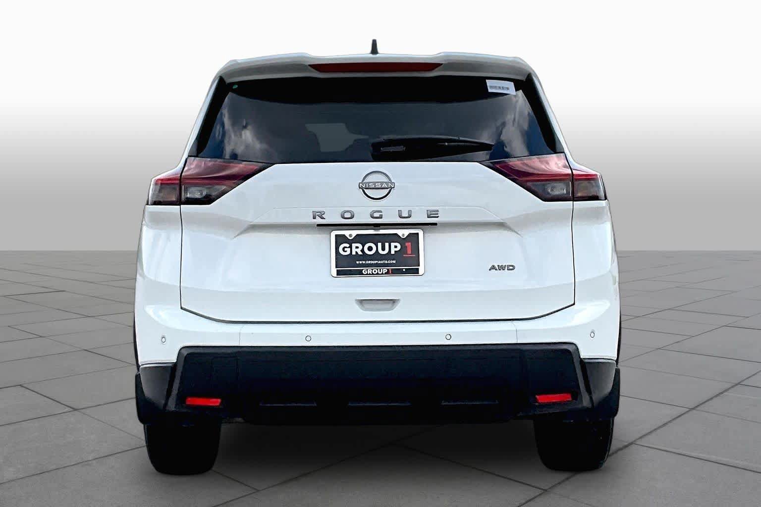 Used 2026 Nissan Rogue S AWD/4WD image 5