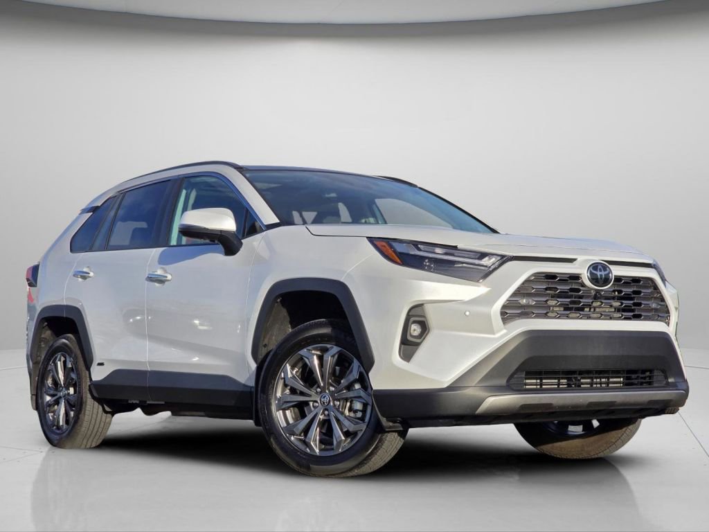 Used 2025 Toyota RAV4 Limited w/ Advanced Technology Package image 2