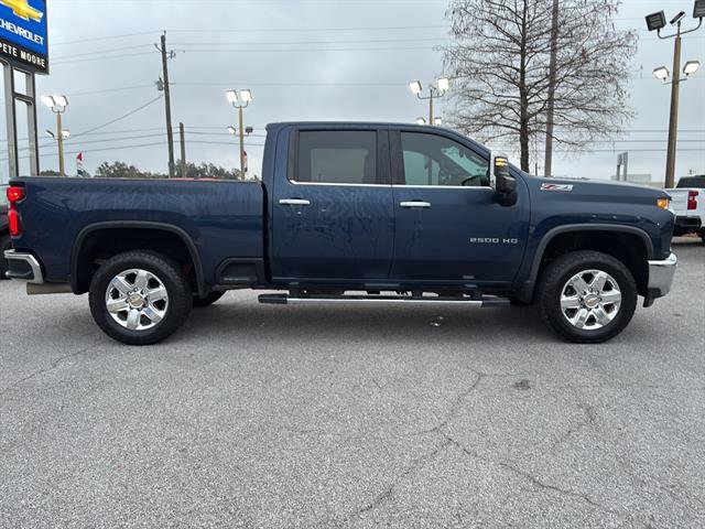 Used 2022 Chevrolet Silverado 2500 LTZ w/ LTZ Plus Package image 8