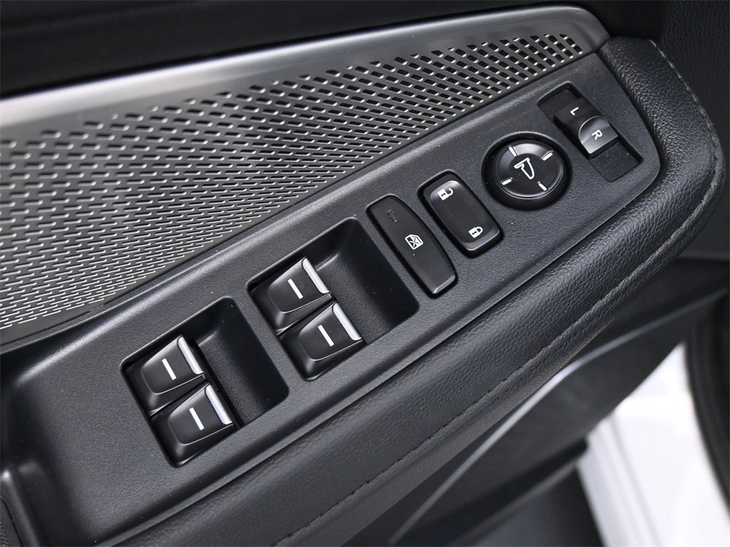 Used 2023 Acura MDX SH-AWD image 4