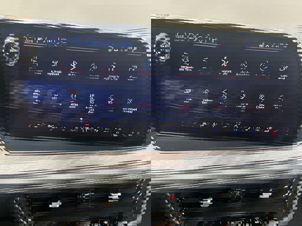 Used 2025 Chevrolet Tahoe LT image 18