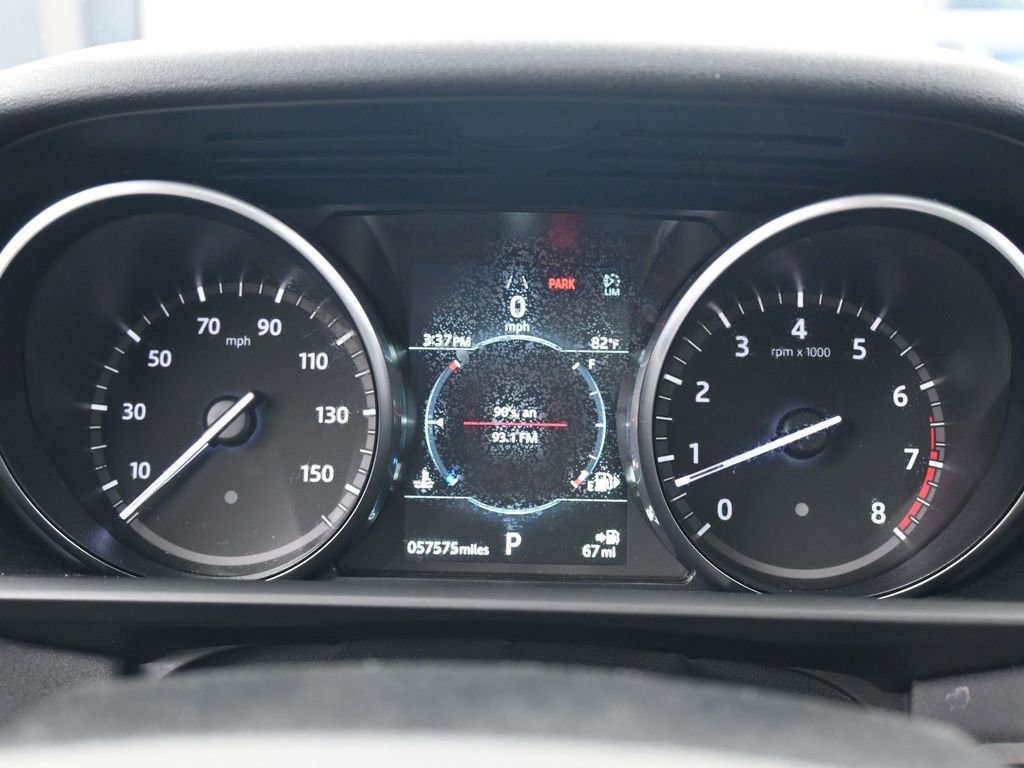 Used 2020 Land Rover Discovery SE image 26