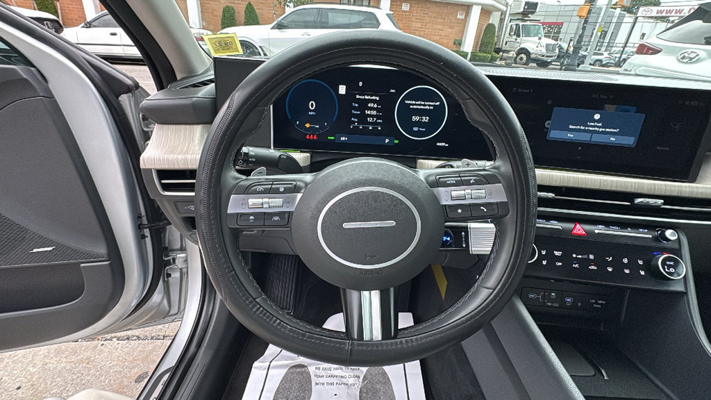 Used 2025 Hyundai Sonata Limited FWD image 14