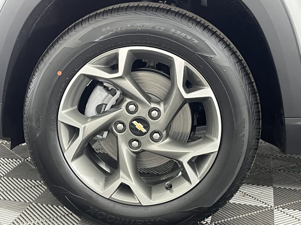 New 2025 Chevrolet Trax LT w/ Driver Confidence Package image 12