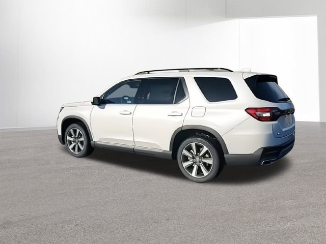 New 2025 Honda Pilot Touring image 6