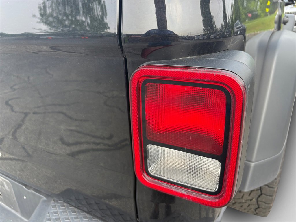 Certified 2023 Jeep Gladiator Mojave image 21