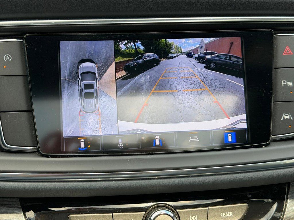 Used 2022 Buick Enclave Premium w/ Experience Buick Package FWD image 25
