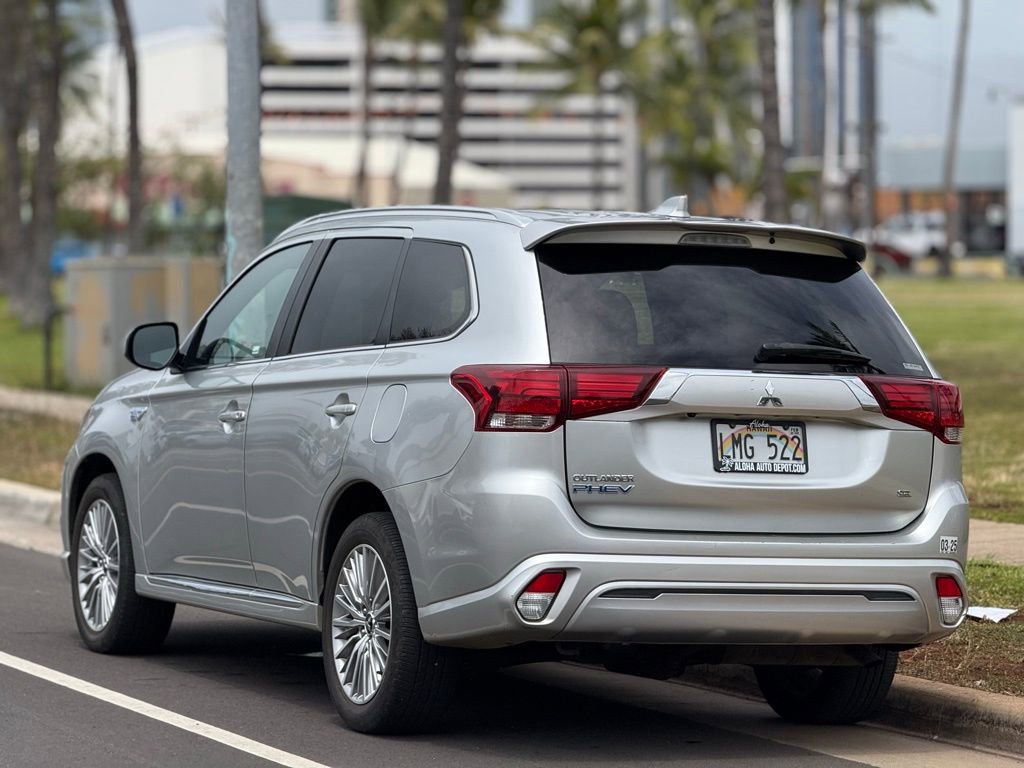 Used 2022 Mitsubishi Outlander GT image 3