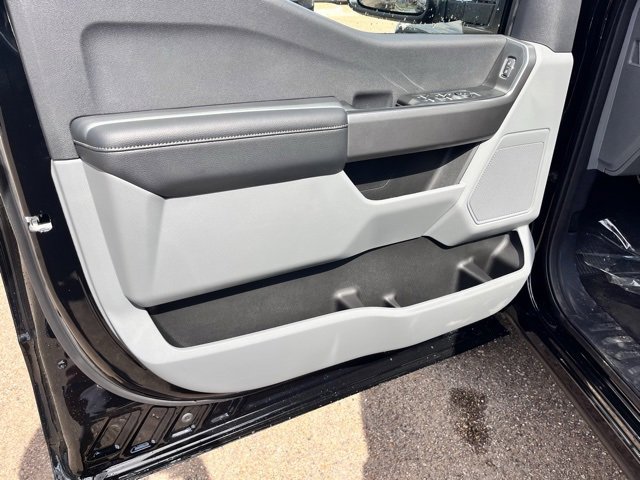 New 2026 Ford F250 XL w/ STX Appearance Package image 21