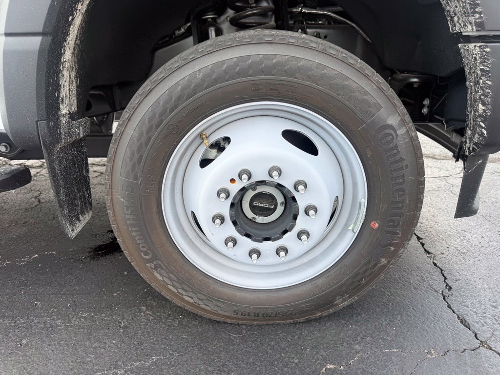 New 2026 Ford F550 4x4 Regular Cab Super Duty image 60