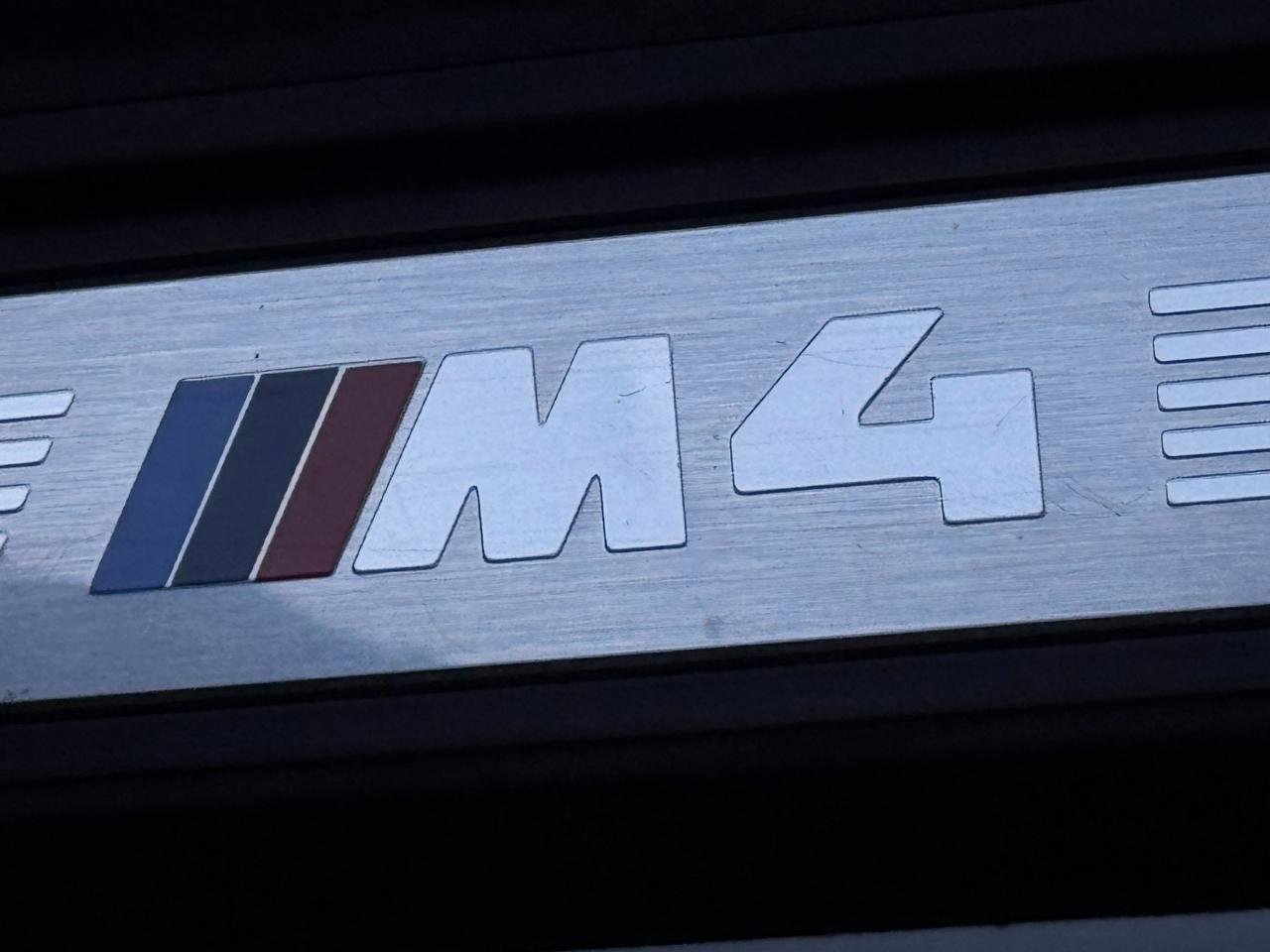 Used 2018 BMW M4 Convertible image 3