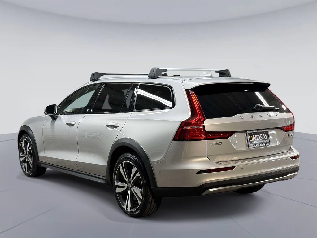 Used 2024 Volvo V60 B5 Cross Country Plus w/ Protection Package Premier AWD/4WD image 12