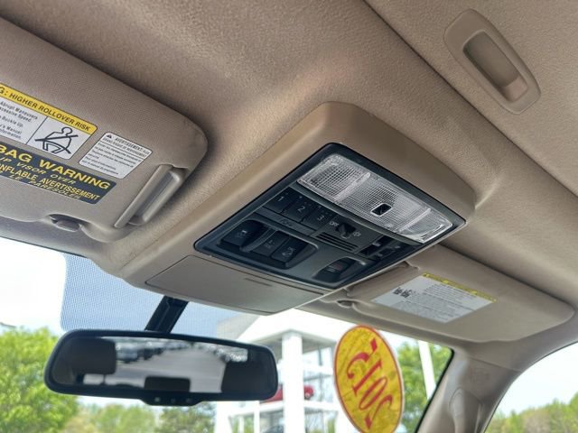 Used 2015 Toyota 4Runner Limited image 27