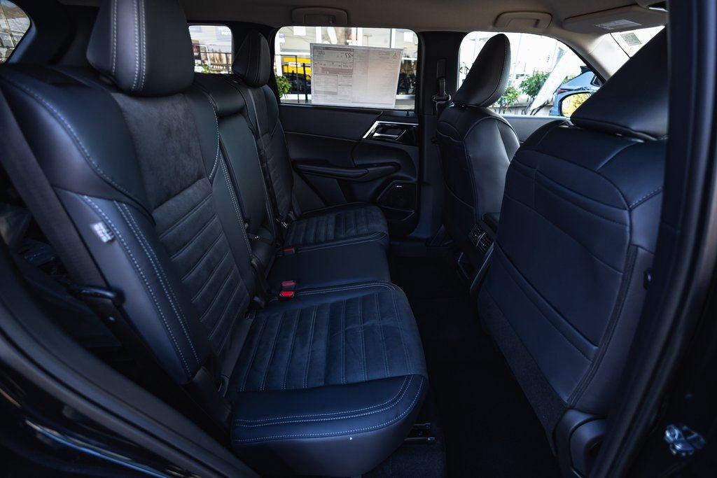 New 2026 Mitsubishi Outlander SE AWD/4WD image 34