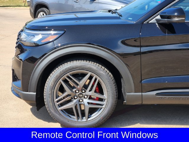 New 2026 Ford Explorer ST w/ Sun And Sound Package AWD/4WD image 9