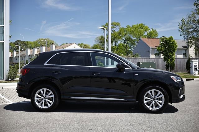 Certified 2025 Audi Q3 2.0T Premium w/ Convenience Package AWD/4WD image 3