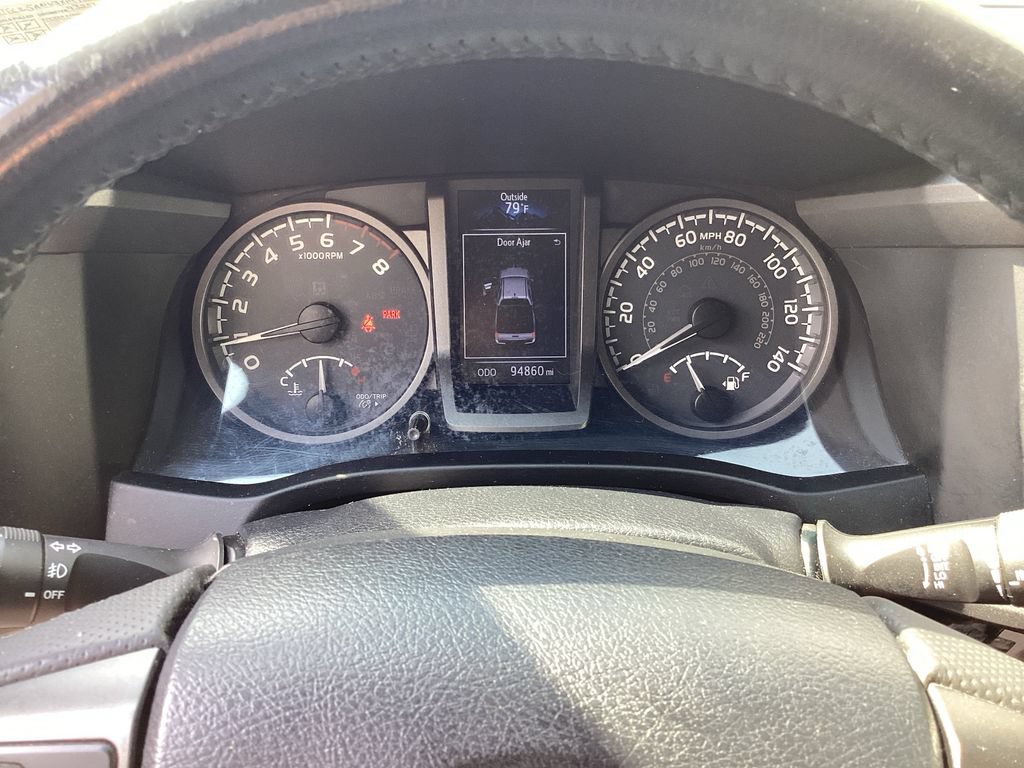 Used 2018 Toyota Tacoma TRD Sport AWD/4WD image 13