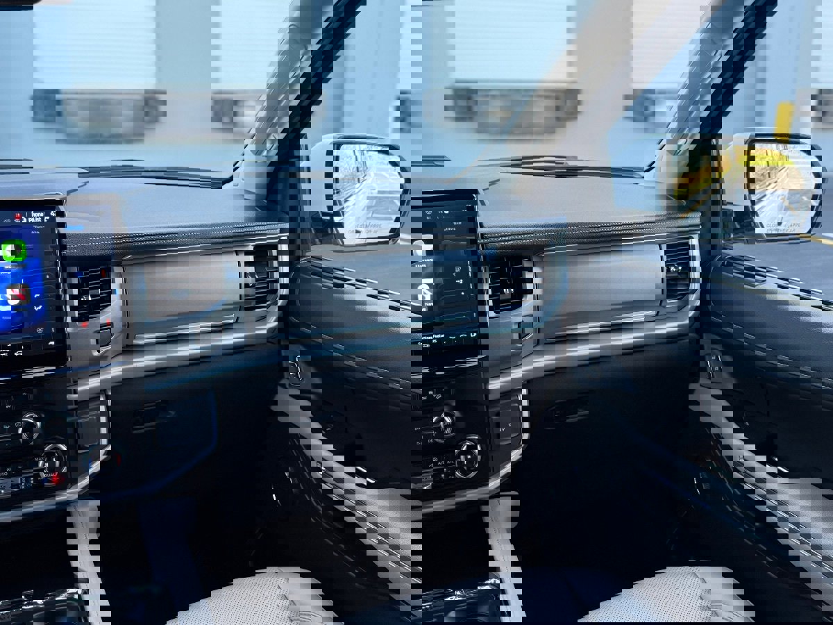 Used 2024 Ford Expedition Max XLT image 21