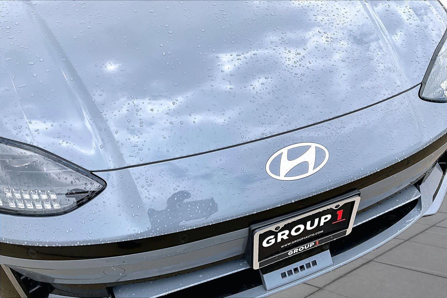Used 2024 Hyundai Ioniq 6 SE RWD image 27