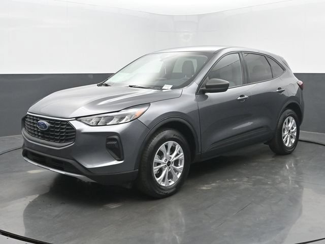 Used 2025 Ford Escape Active AWD/4WD image 1