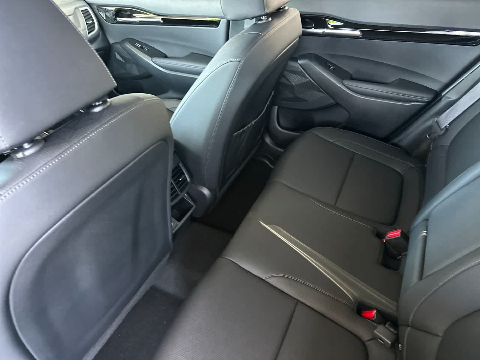 Used 2024 Kia Seltos EX FWD image 4