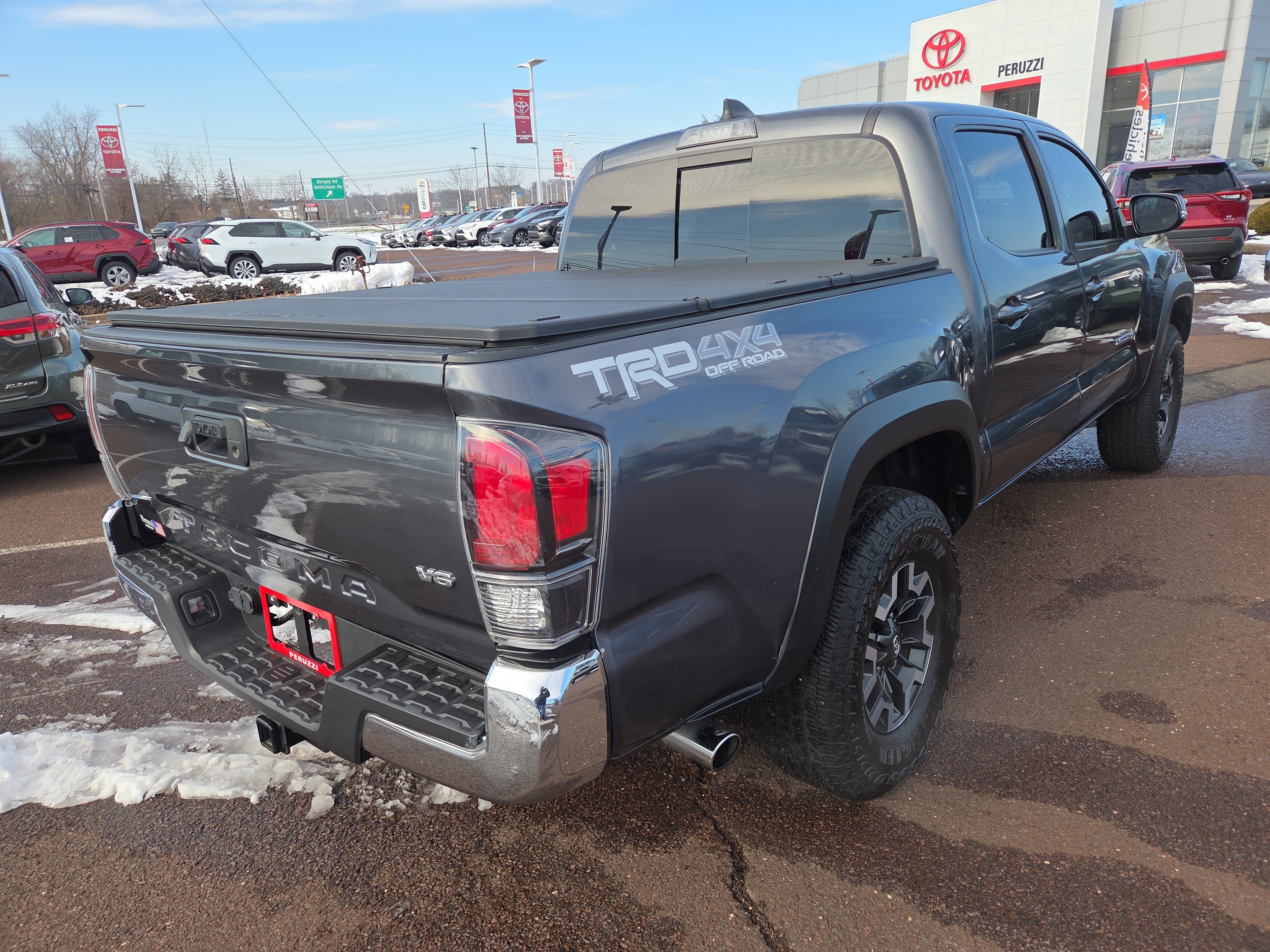 Certified 2023 Toyota Tacoma TRD Off-Road image 3