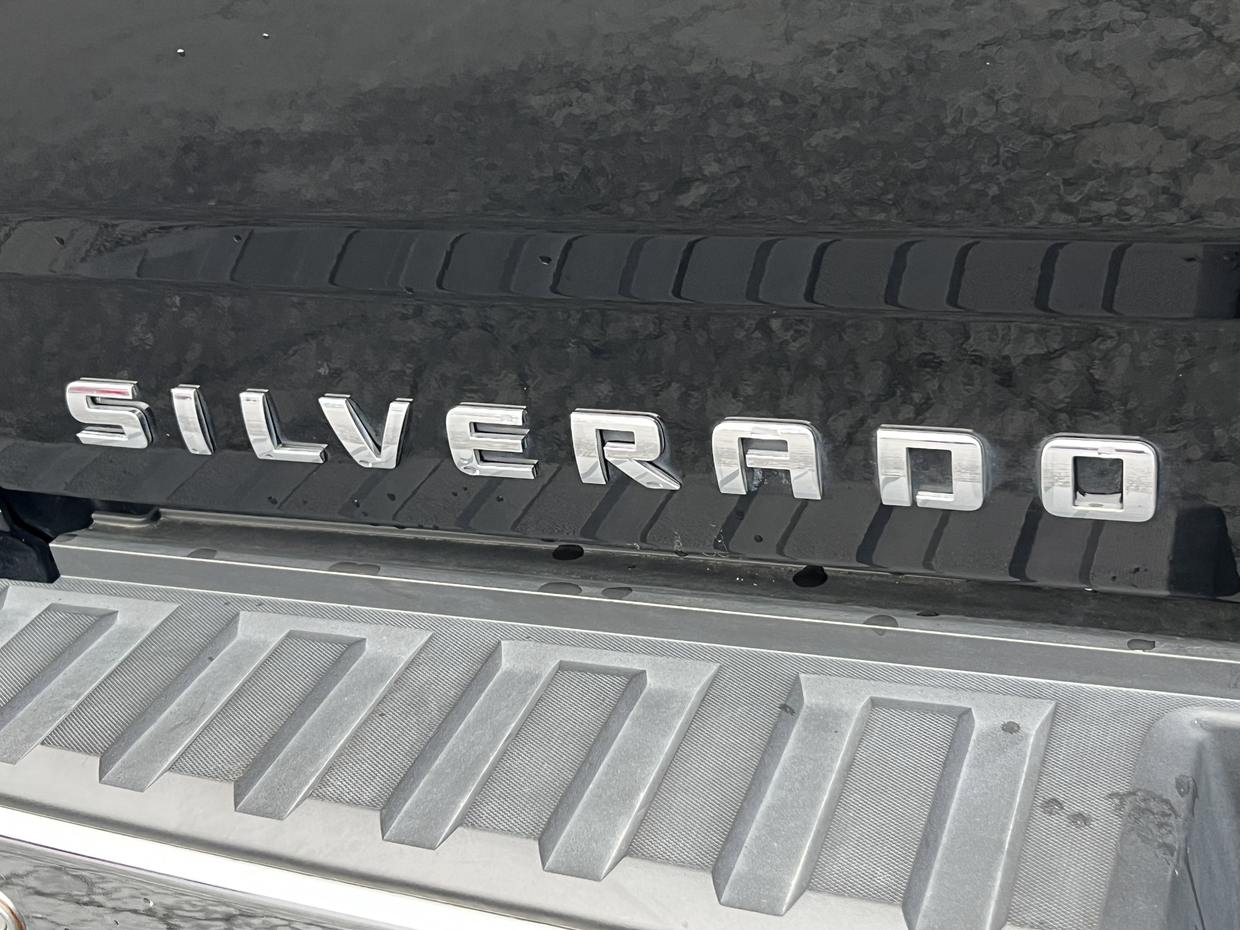 Used 2015 Chevrolet Silverado 1500 LTZ w/ LTZ Plus Package image 9