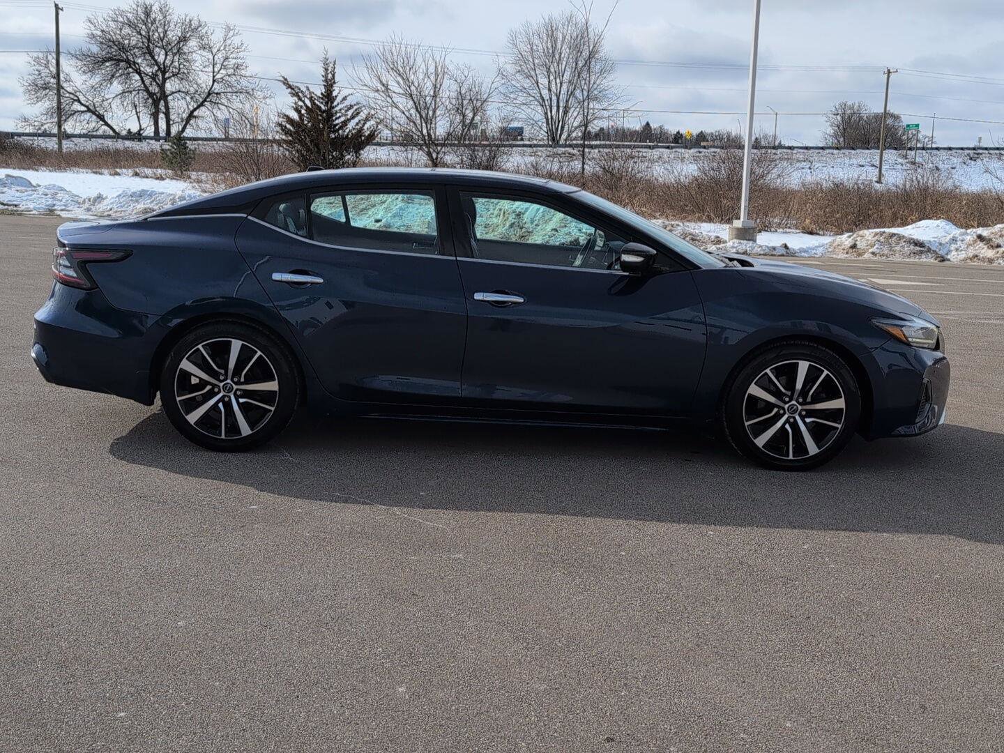 Used 2023 Nissan Maxima SL image 9