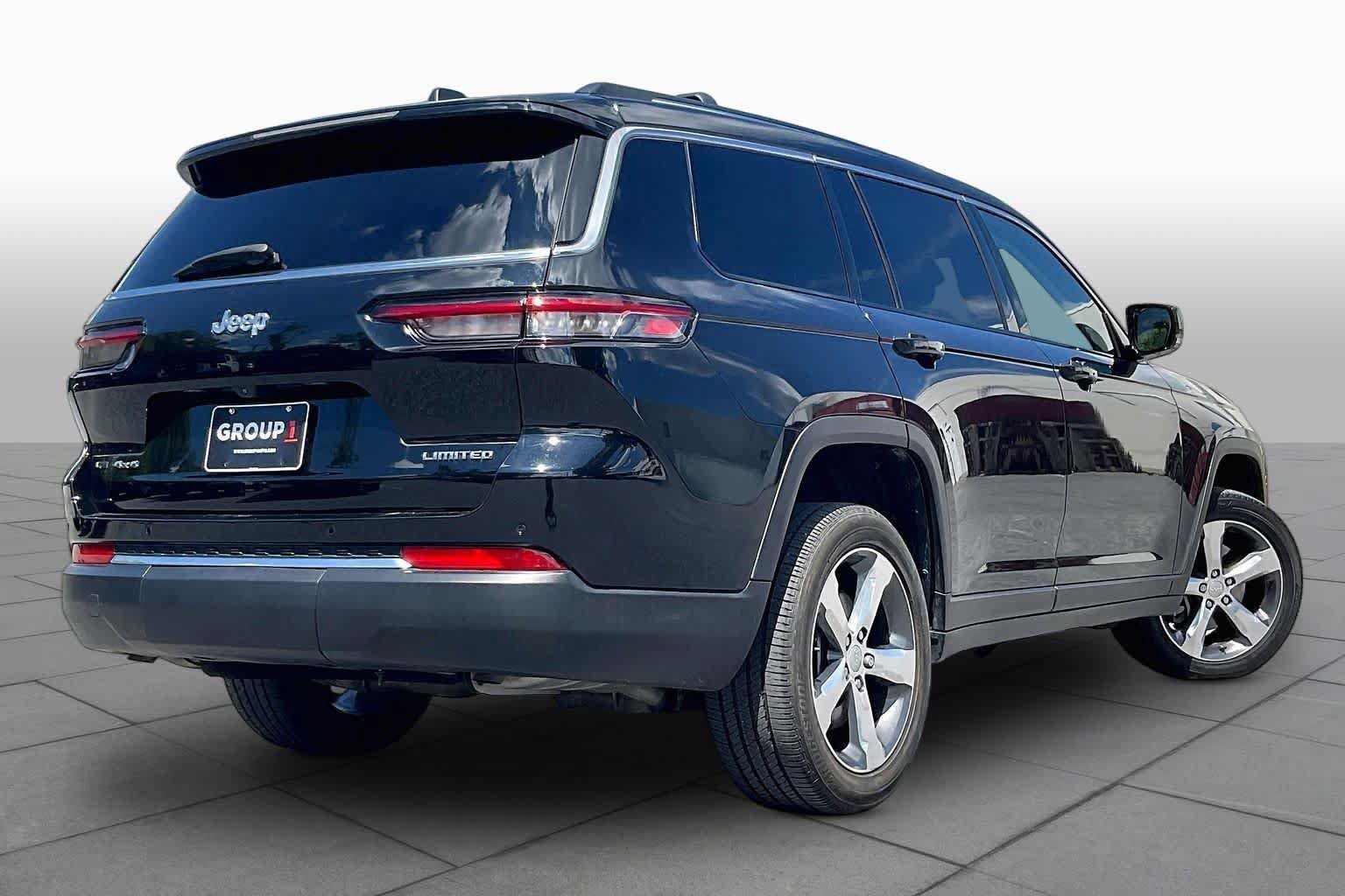 Used 2022 Jeep Grand Cherokee L Limited AWD/4WD image 12