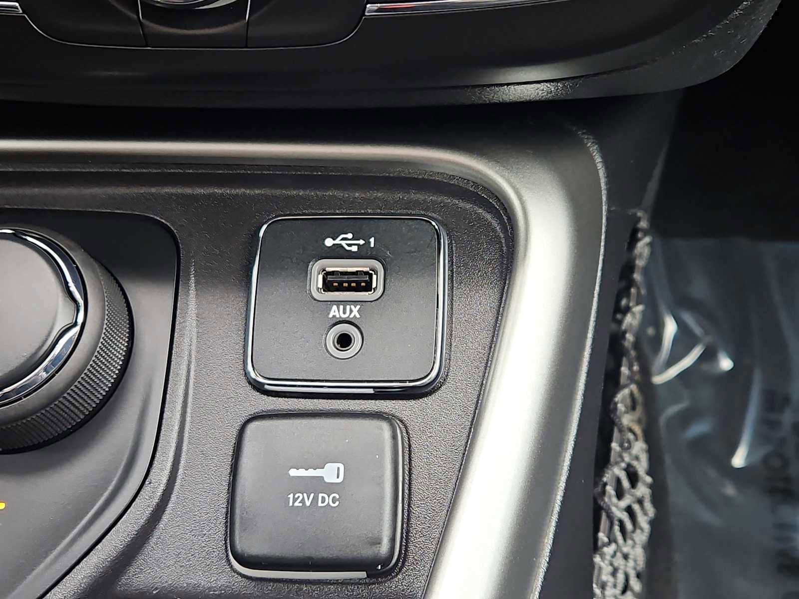 Used 2019 Jeep Compass Latitude AWD/4WD image 17