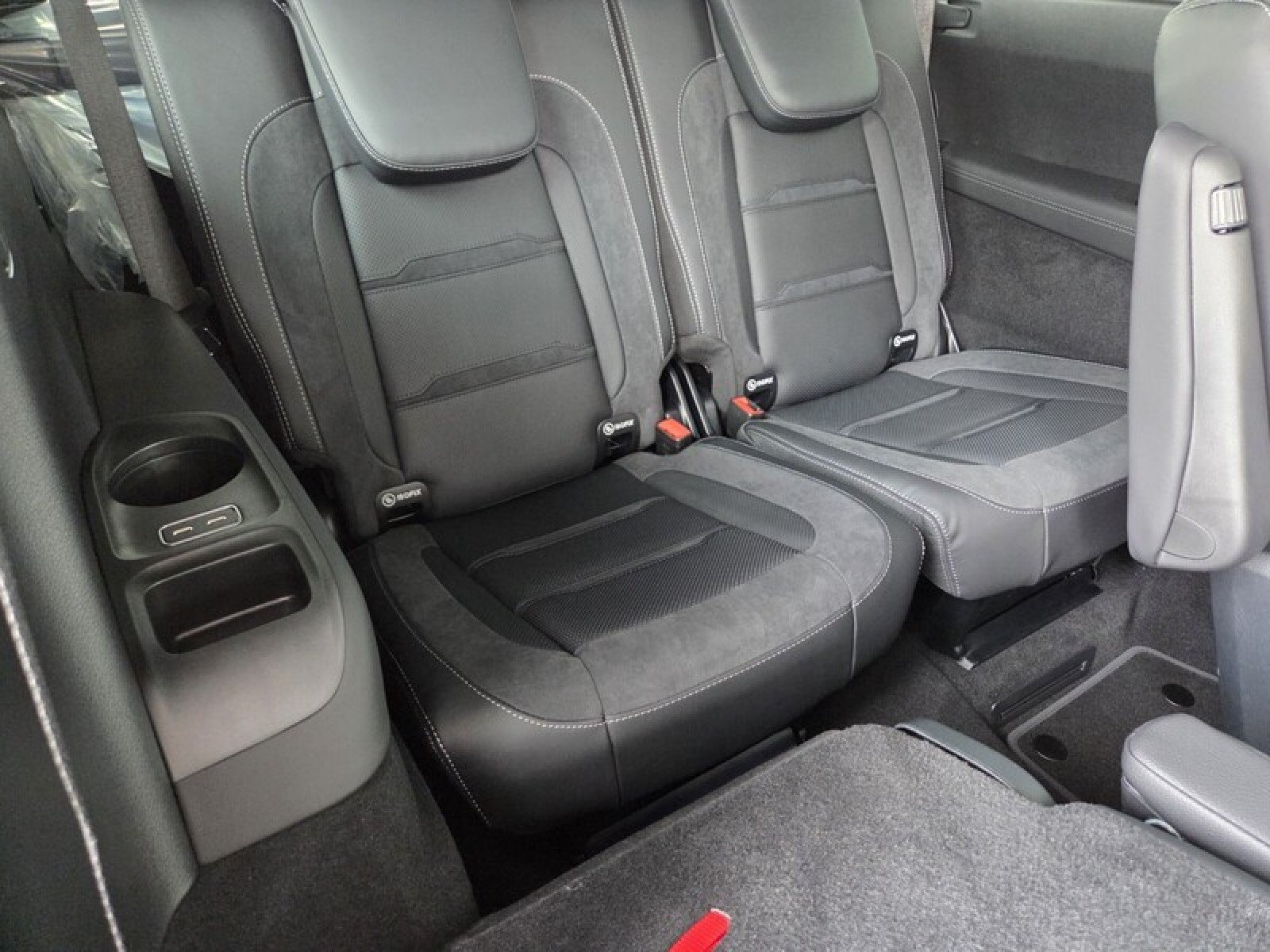 New 2026 Mercedes-Benz GLS 63 AMG 4MATIC image 18