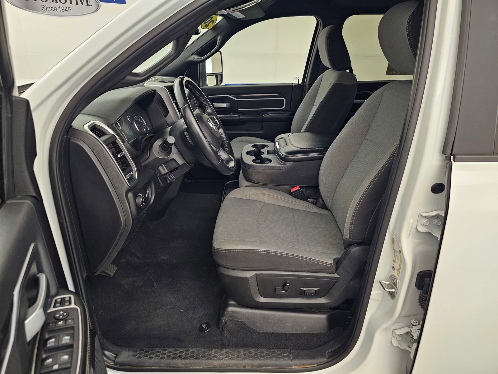 Used 2024 RAM 3500 Big Horn image 12