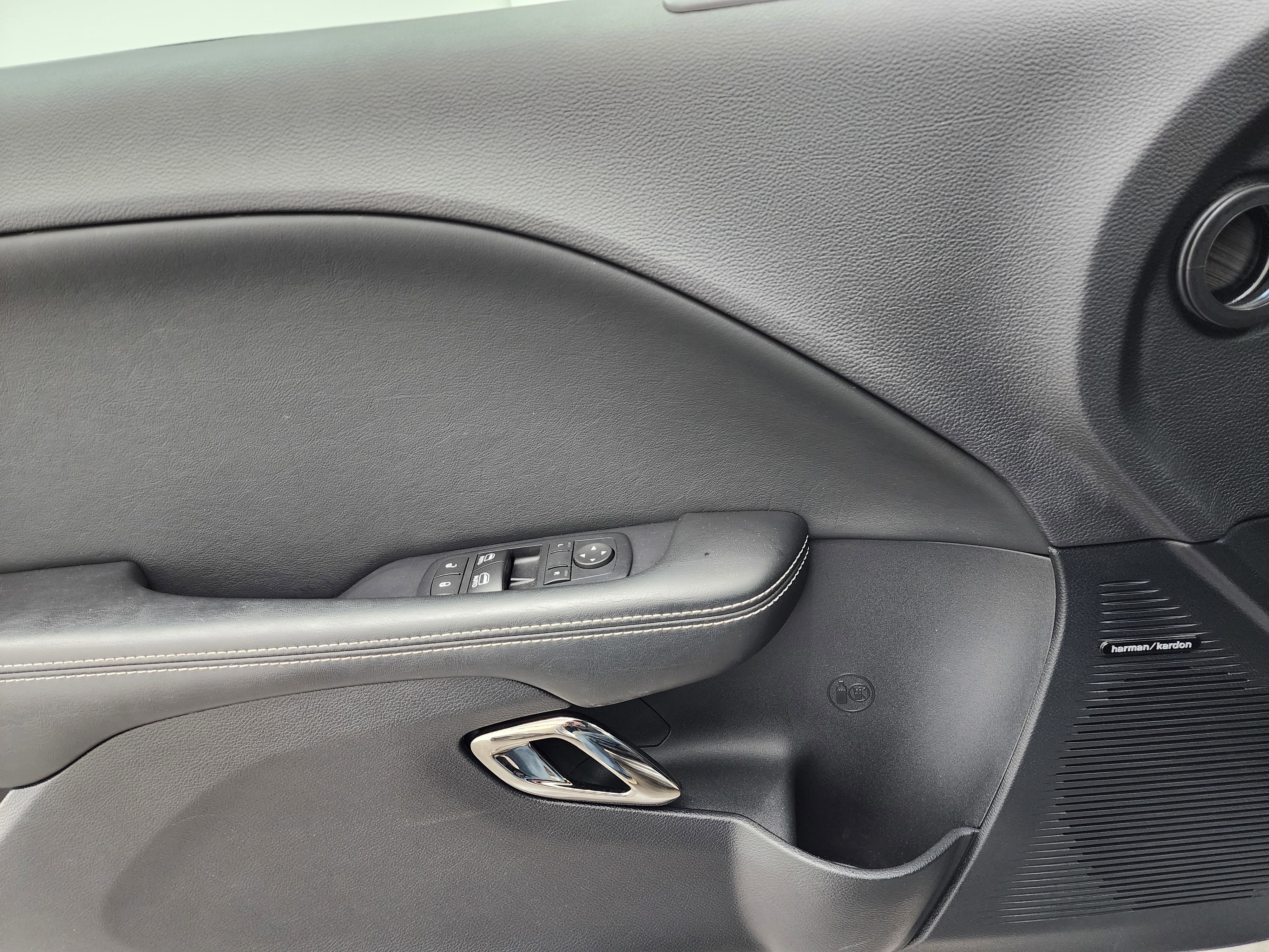 Used 2017 Dodge Challenger SRT Hellcat image 38