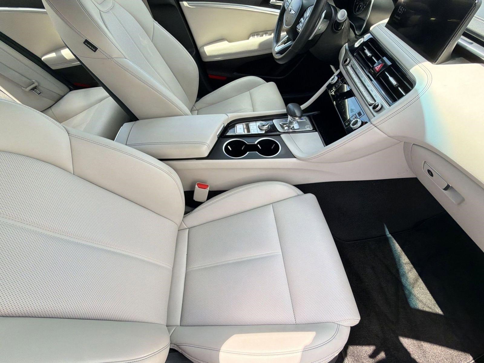 Used 2025 Genesis G70 2.5T image 35