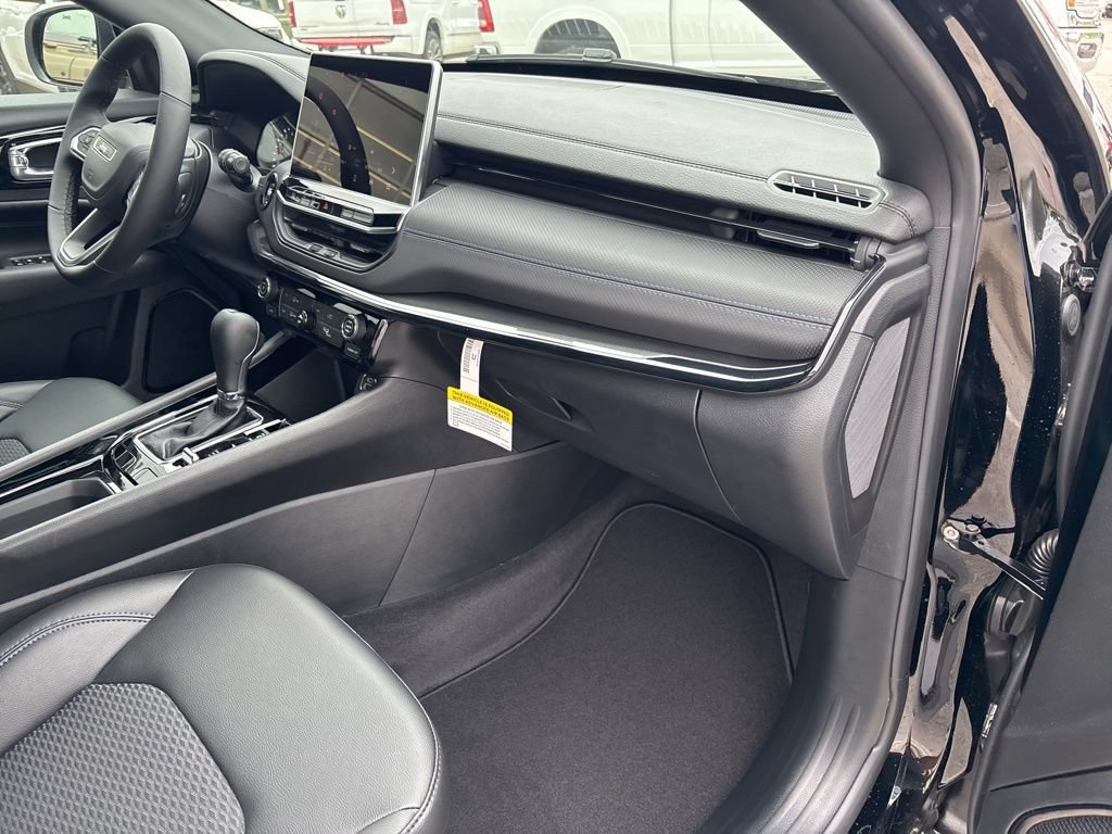 New 2026 Jeep Compass Latitude AWD/4WD image 49