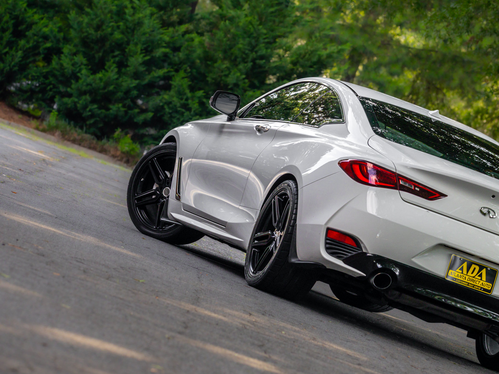 Used 2017 INFINITI Q60 3.0t w/ Premium Plus Package 3.0T RWD image 29