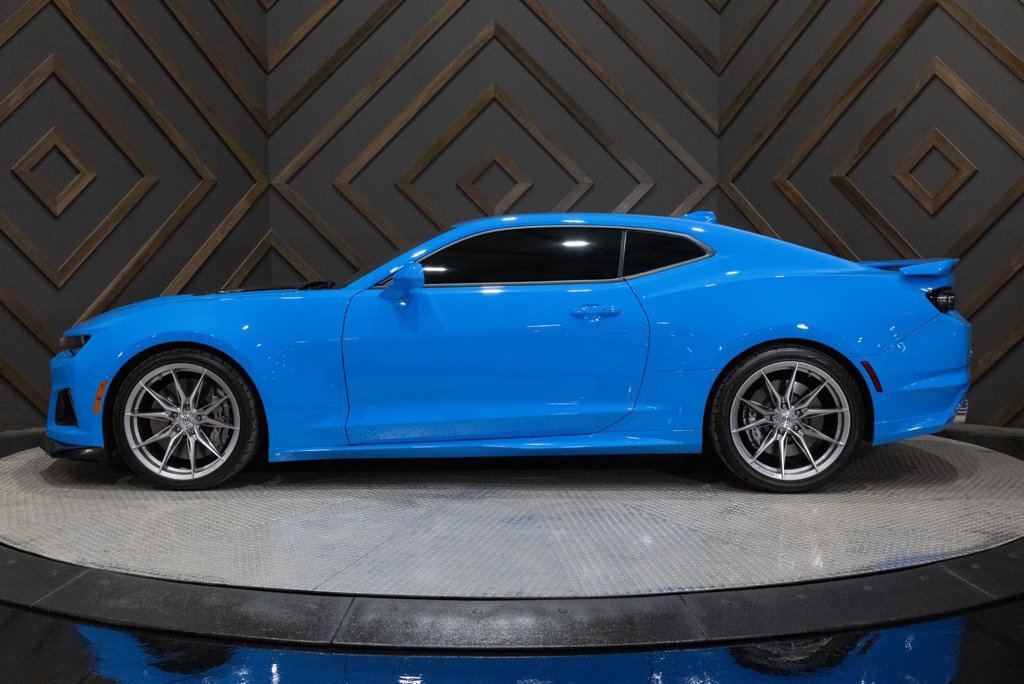 Used 2022 Chevrolet Camaro ZL1 image 3