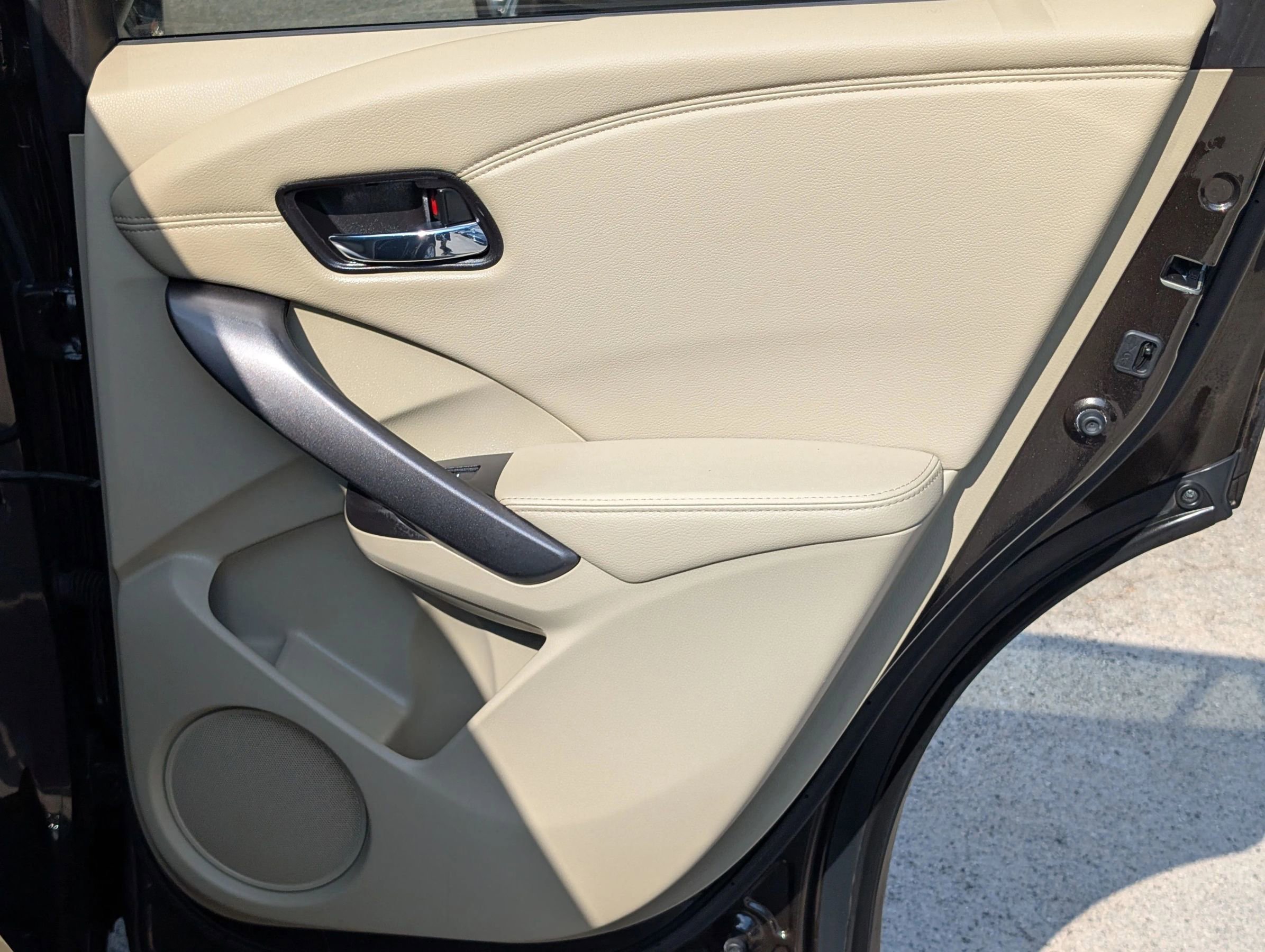 Used 2015 Acura RDX FWD w/ Technology Package image 36