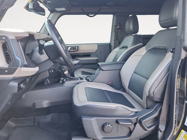 Used 2023 Ford Bronco Wildtrak image 11