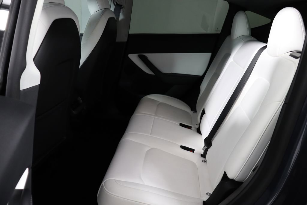 Used 2023 Tesla Model Y Long Range AWD/4WD image 14