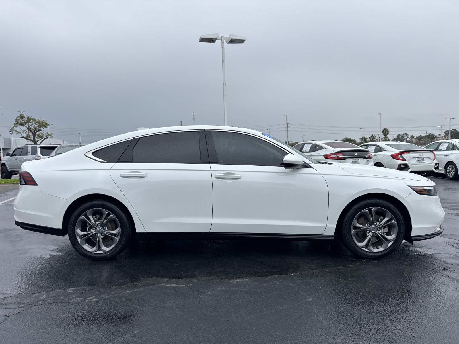 Certified 2023 Honda Accord EX image 6