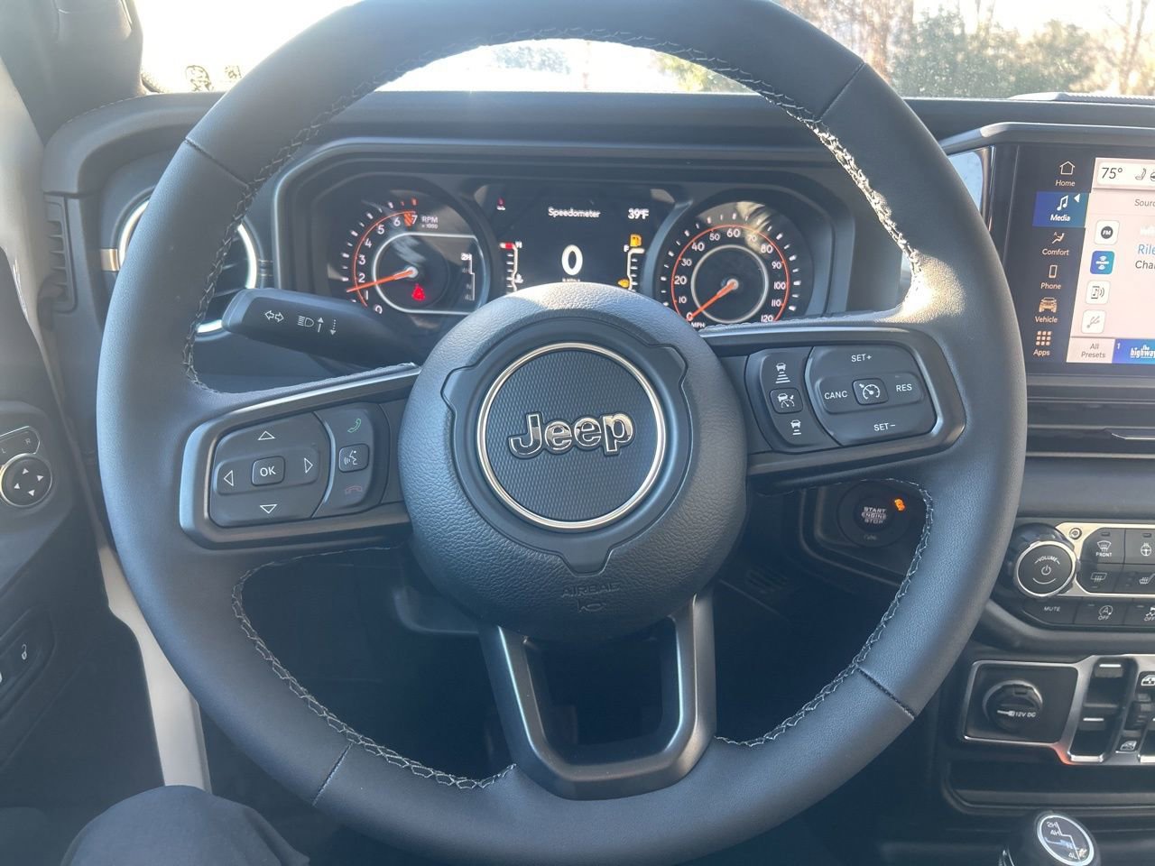 New 2026 Jeep Gladiator Sahara image 13