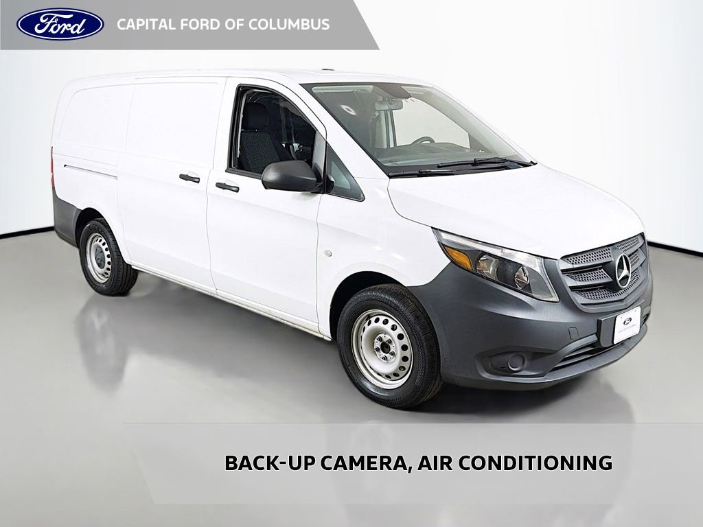 Used 2022 Mercedes-Benz Metris image 1